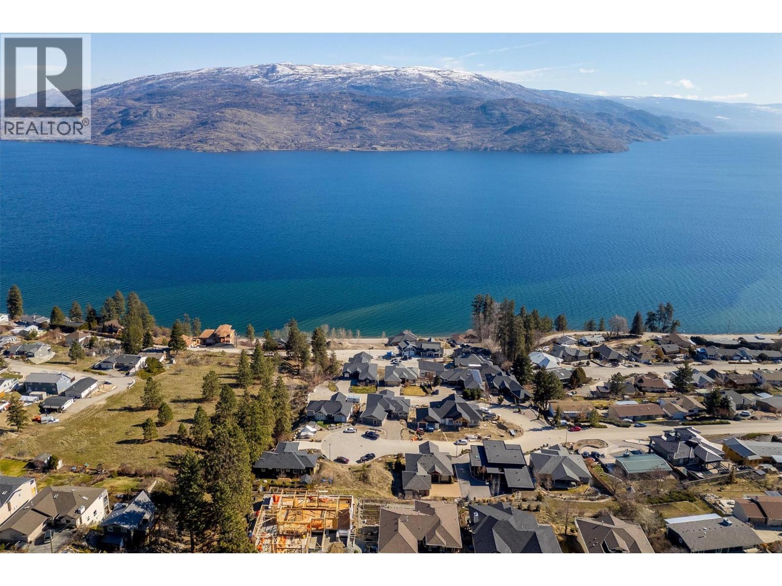 6486 Sherburn Road, Peachland, BC