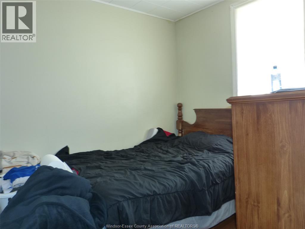 1434 Tecumseh Boulevard West, Windsor, ON - Indoor Photo Showing Bedroom