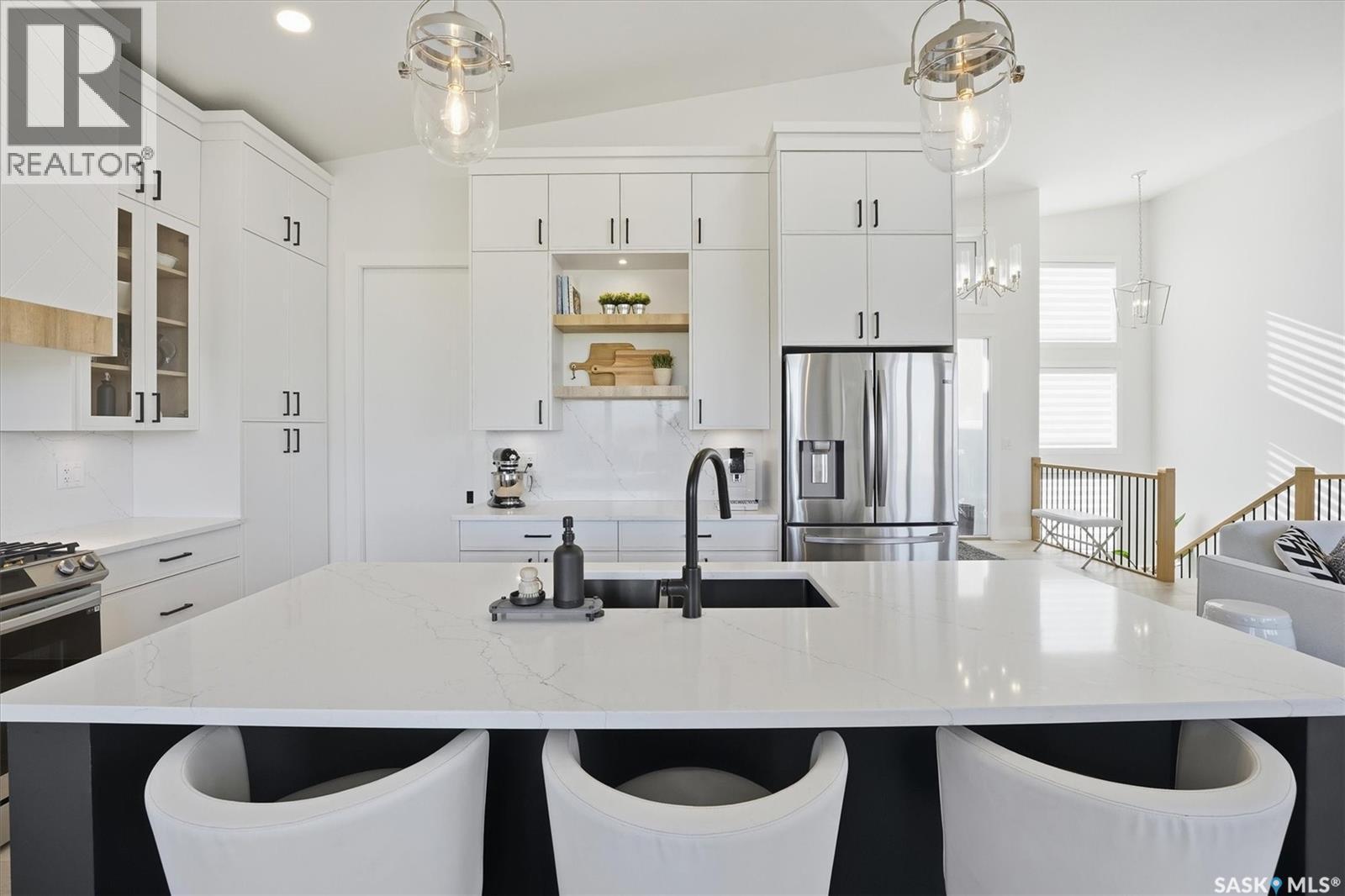 100 Greenbryre Crescent N, Corman Park Rm No. 344, SK - Indoor Photo Showing Kitchen With Double Sink With Upgraded Kitchen