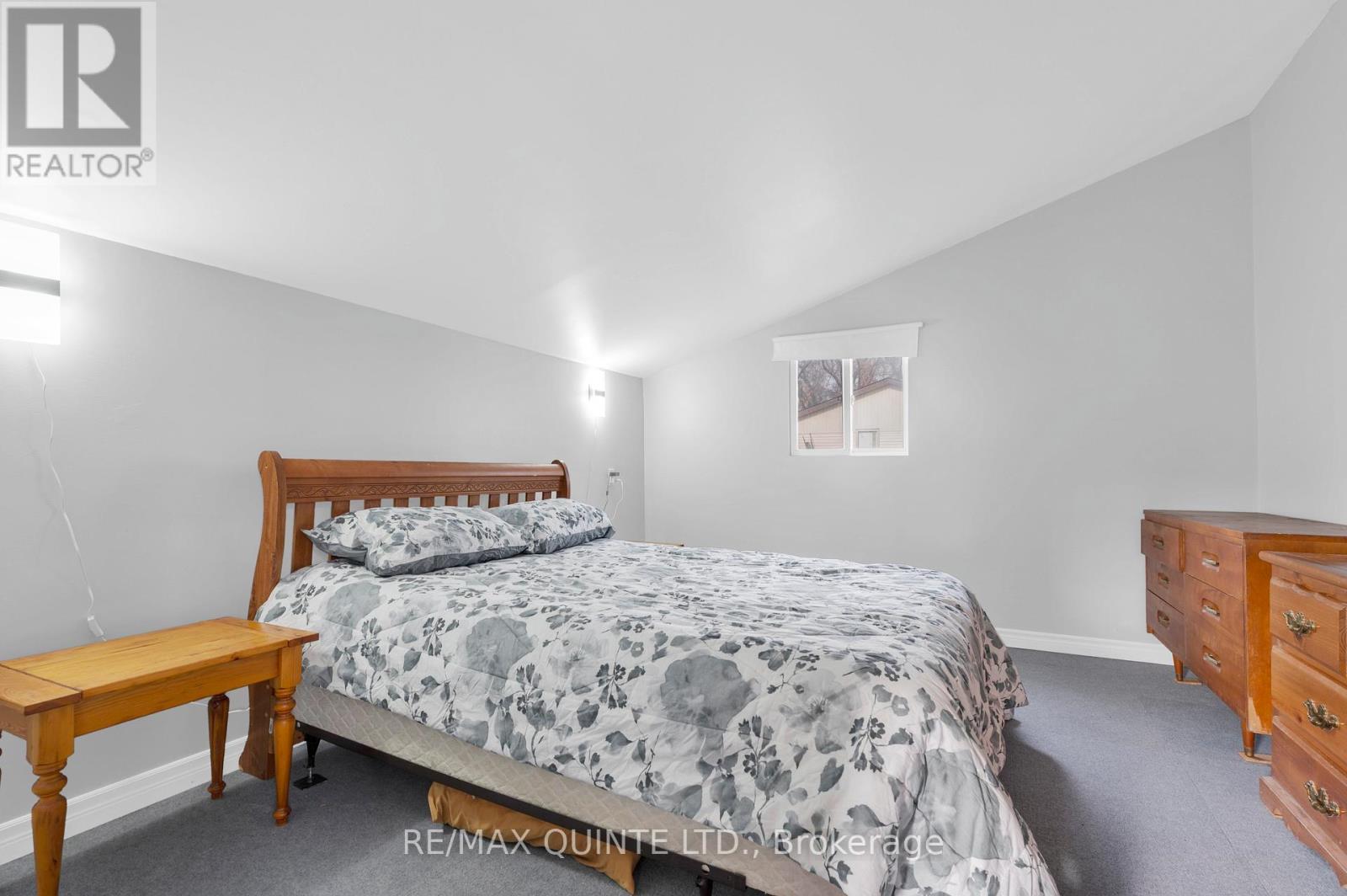 114 - 529 Old Highway 2, Quinte West (Sidney Ward), ON - Indoor Photo Showing Bedroom