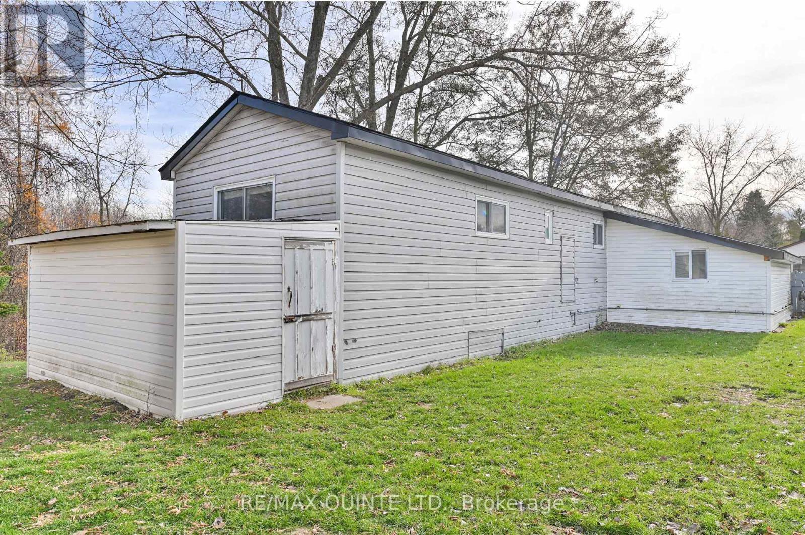 114 - 529 Old Highway 2, Quinte West (Sidney Ward), ON - Outdoor With Exterior