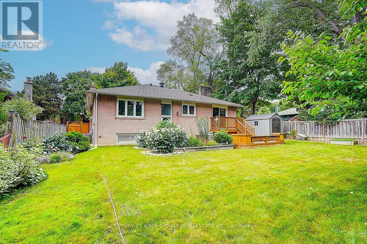 55 Three Valleys Drive, Toronto, ON - Outdoor