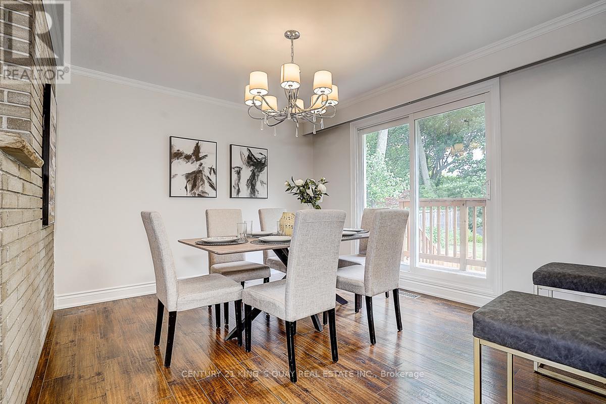 55 Three Valleys Drive, Toronto, ON - Indoor Photo Showing Dining Room