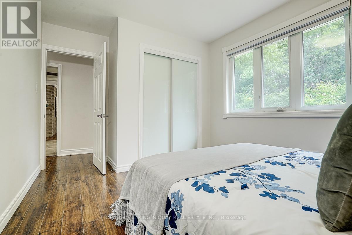 55 Three Valleys Drive, Toronto, ON - Indoor Photo Showing Bedroom