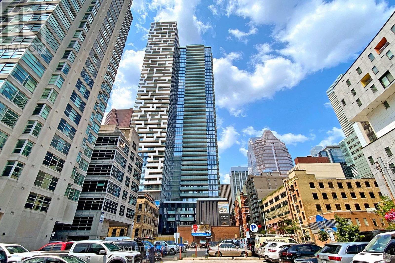 3114 - 25 Richmond Street E, Toronto, ON - Outdoor With Balcony With Facade