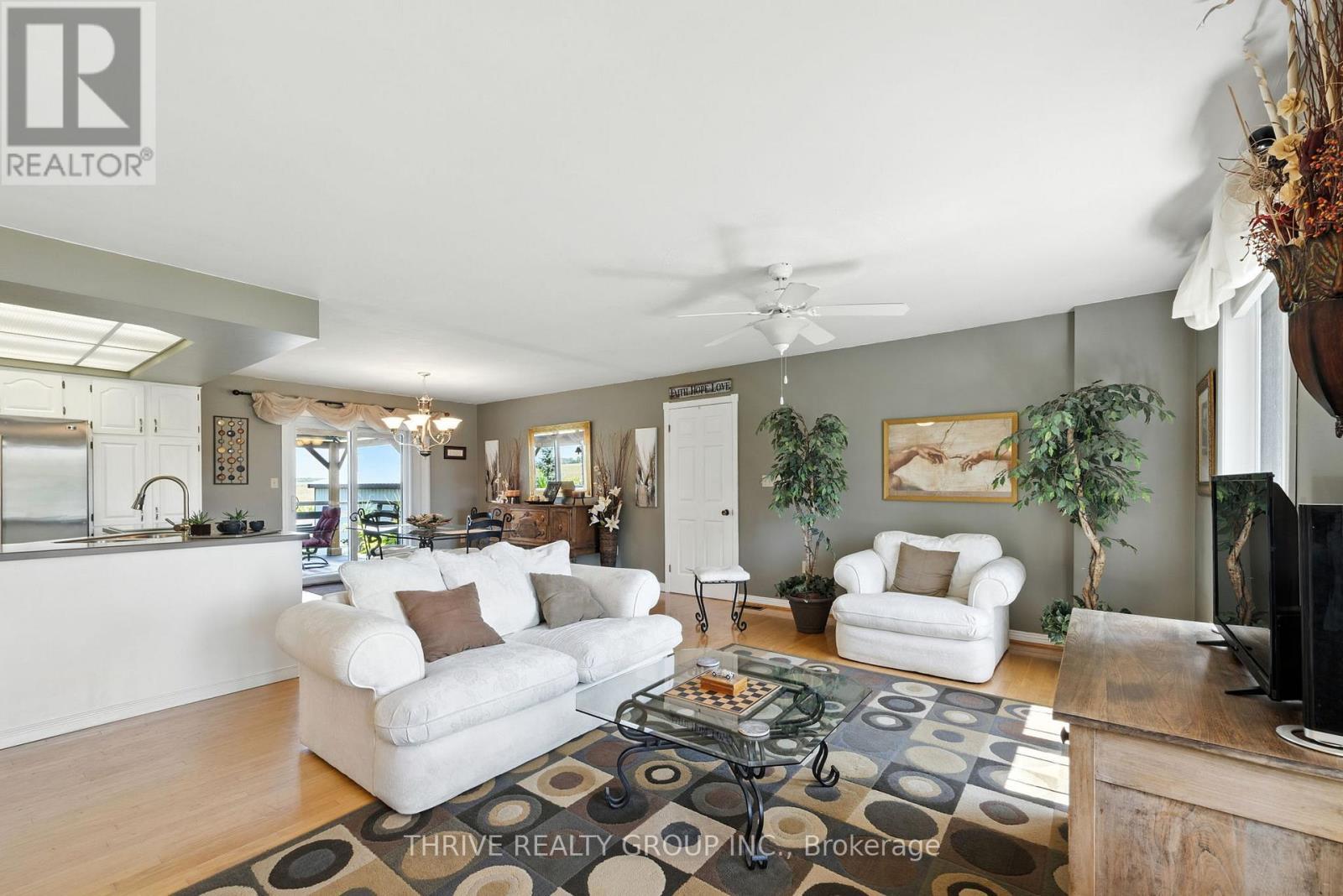 48118 Ron Mcneil Line, Malahide, ON - Indoor Photo Showing Living Room