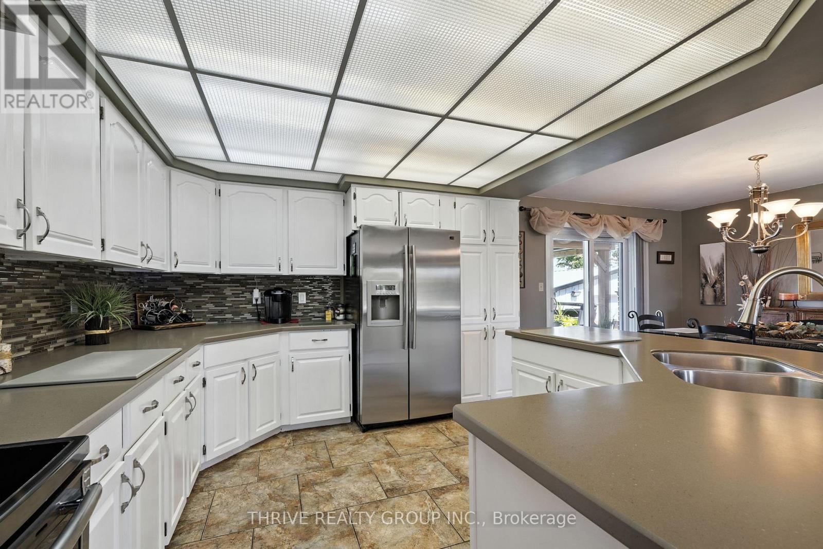 48118 Ron Mcneil Line, Malahide, ON - Indoor Photo Showing Kitchen With Double Sink