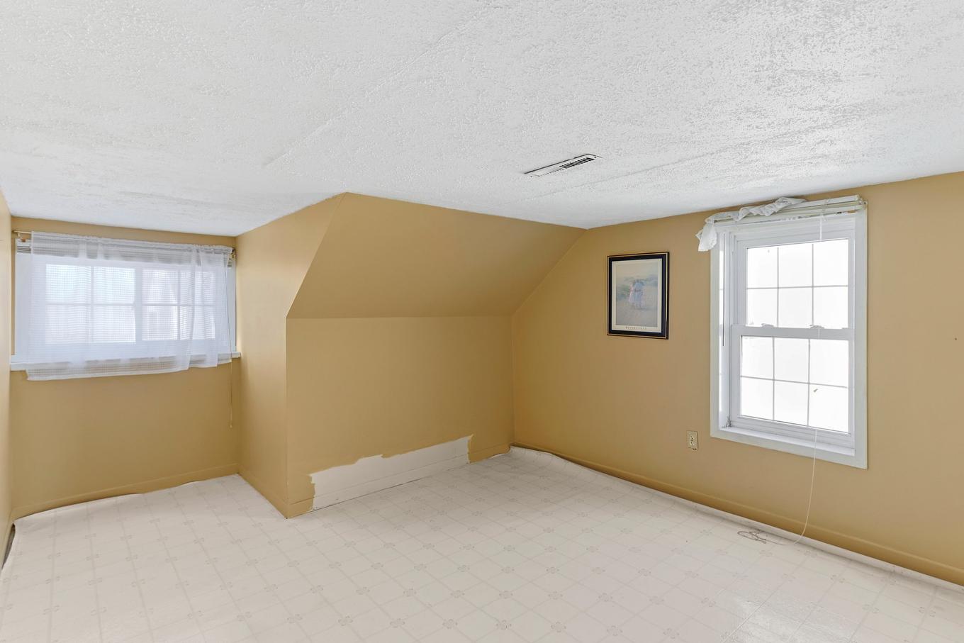 Bedroom - 22 Rue St-Joseph, Saint-Louis-De-Gonzague, QC - Indoor Photo Showing Other Room