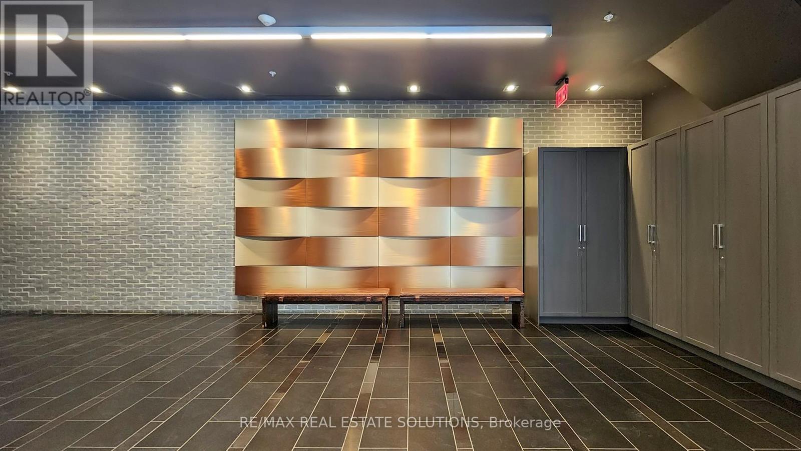 1303 - 210 Simcoe Street, Toronto, ON - Indoor Photo Showing Other Room