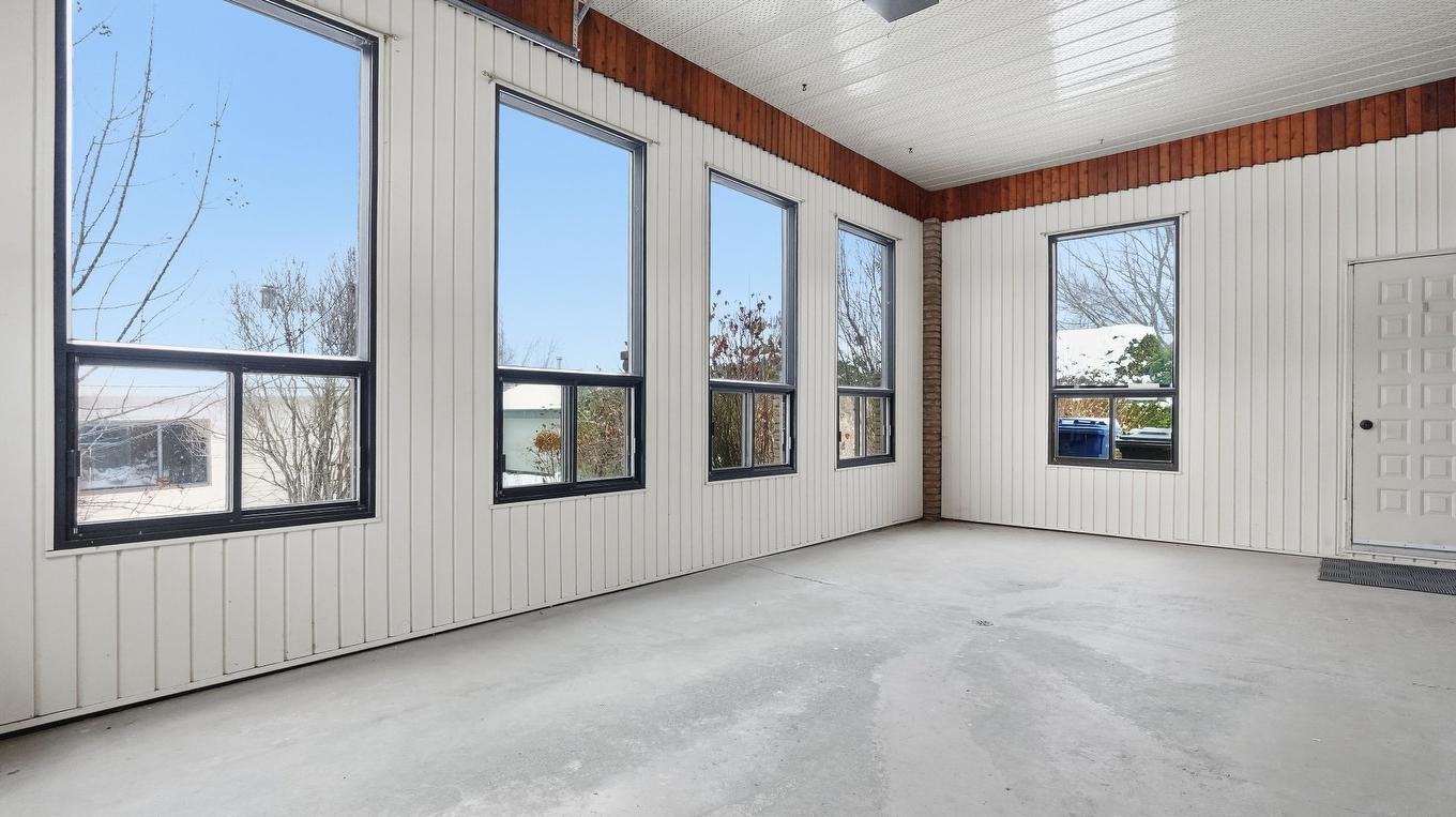 Garage - 985 38E Rue Nord, Saint-Georges, QC - Photo Showing Other Room