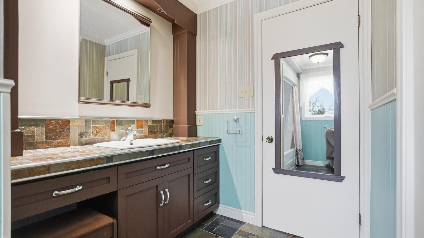 Bathroom - 985 38E Rue Nord, Saint-Georges, QC - Indoor Photo Showing Other Room