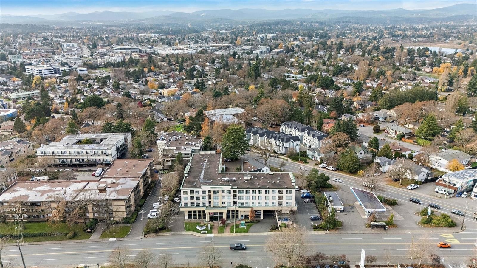 209-3460 Quadra St, Victoria, BC - Outdoor With View