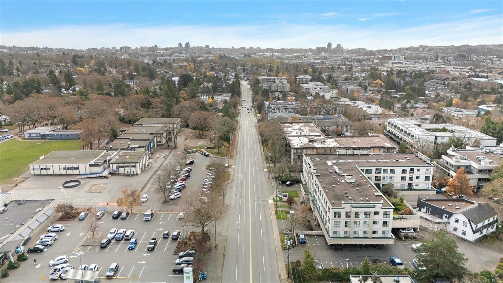 209-3460 Quadra St, Victoria, BC - Outdoor With View