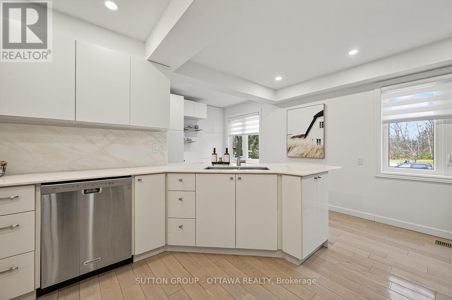 1 Bayside Private, Ottawa, ON - Indoor Photo Showing Kitchen