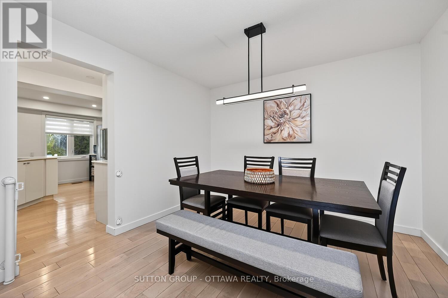 1 Bayside Private, Ottawa, ON - Indoor Photo Showing Dining Room