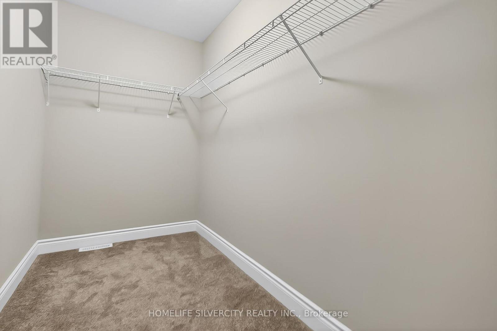 1601 Henrica Avenue, London North, ON - Indoor With Storage