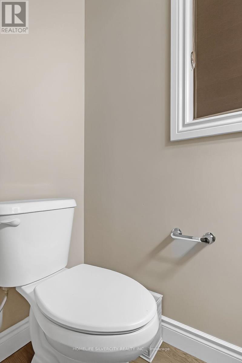 1601 Henrica Avenue, London North, ON - Indoor Photo Showing Bathroom