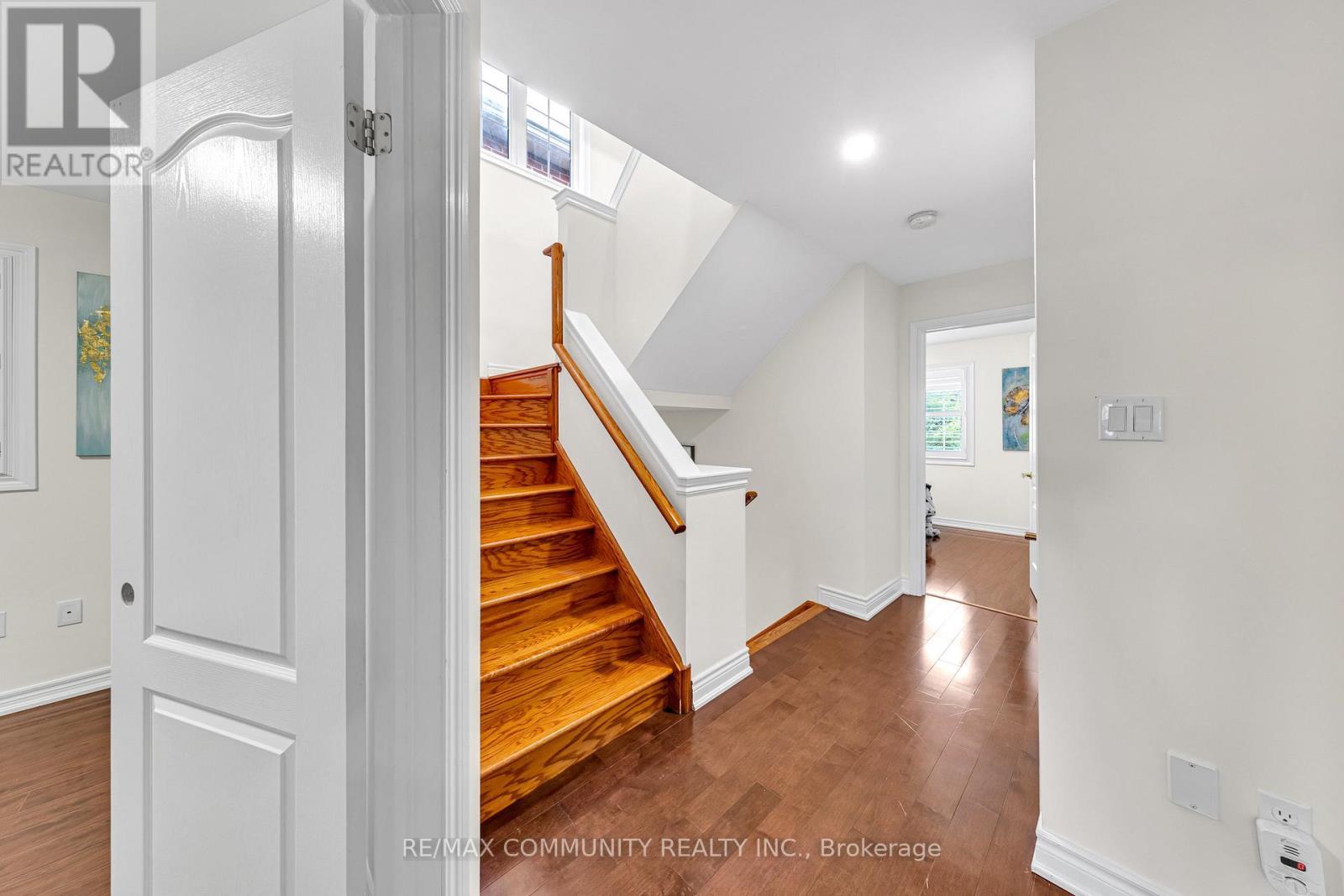 17 Rouge Bank Drive, Markham, ON - Indoor Photo Showing Other Room