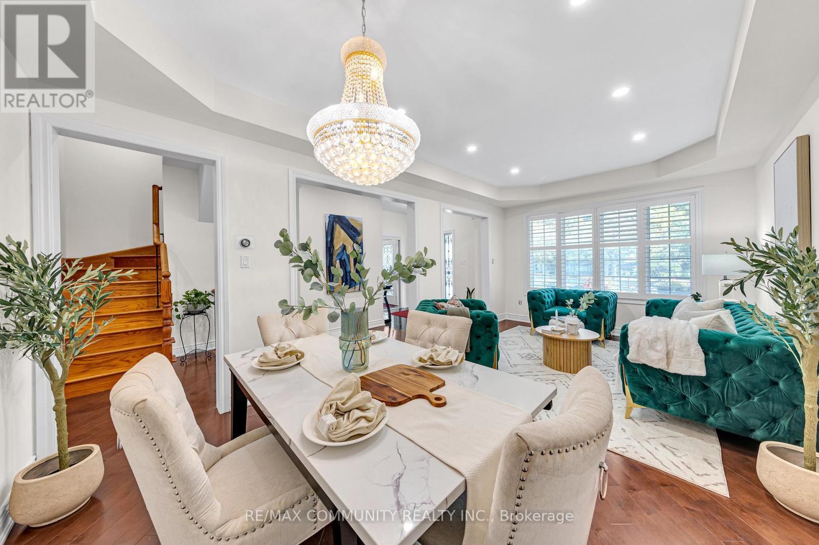 17 Rouge Bank Drive, Markham, ON - Indoor Photo Showing Other Room