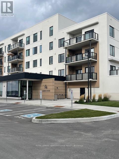 407 - 19B West Street N, Kawartha Lakes, ON - Outdoor With Facade