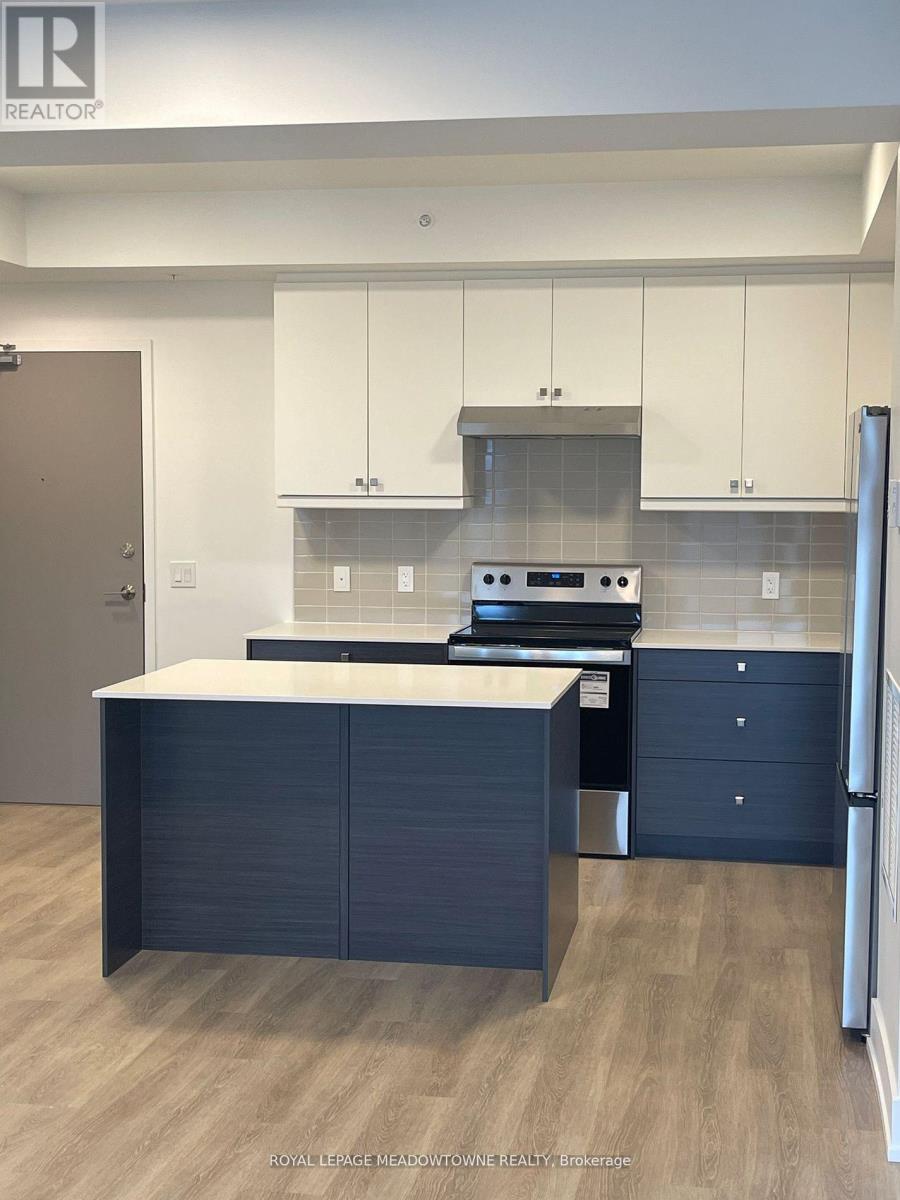 407 - 19B West Street N, Kawartha Lakes, ON - Indoor Photo Showing Kitchen