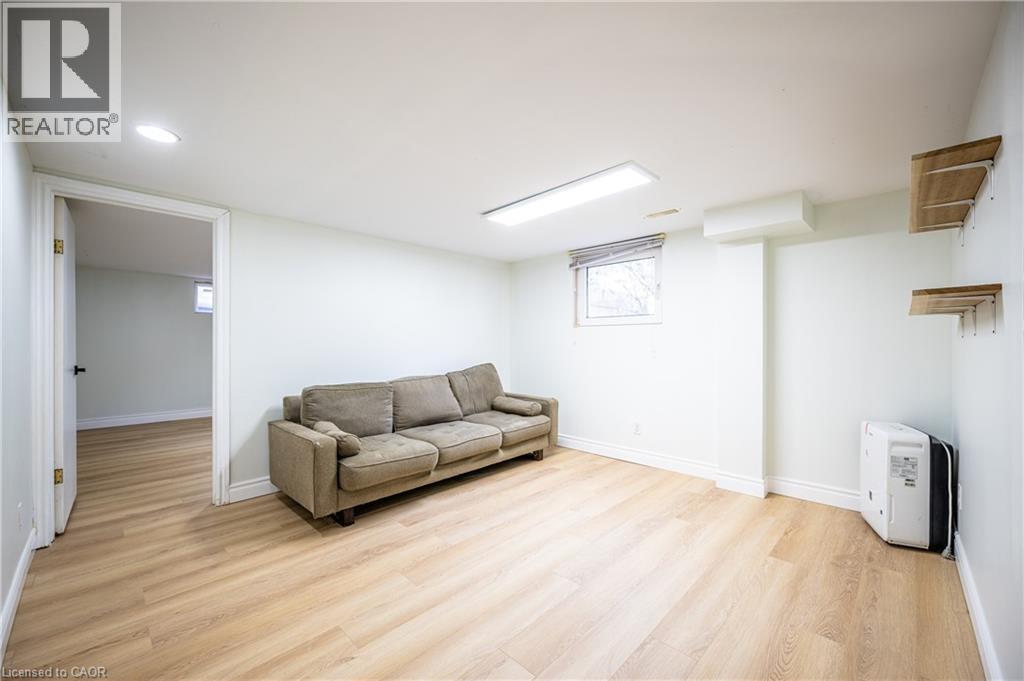 120 Marshall Street, Waterloo, ON - Indoor