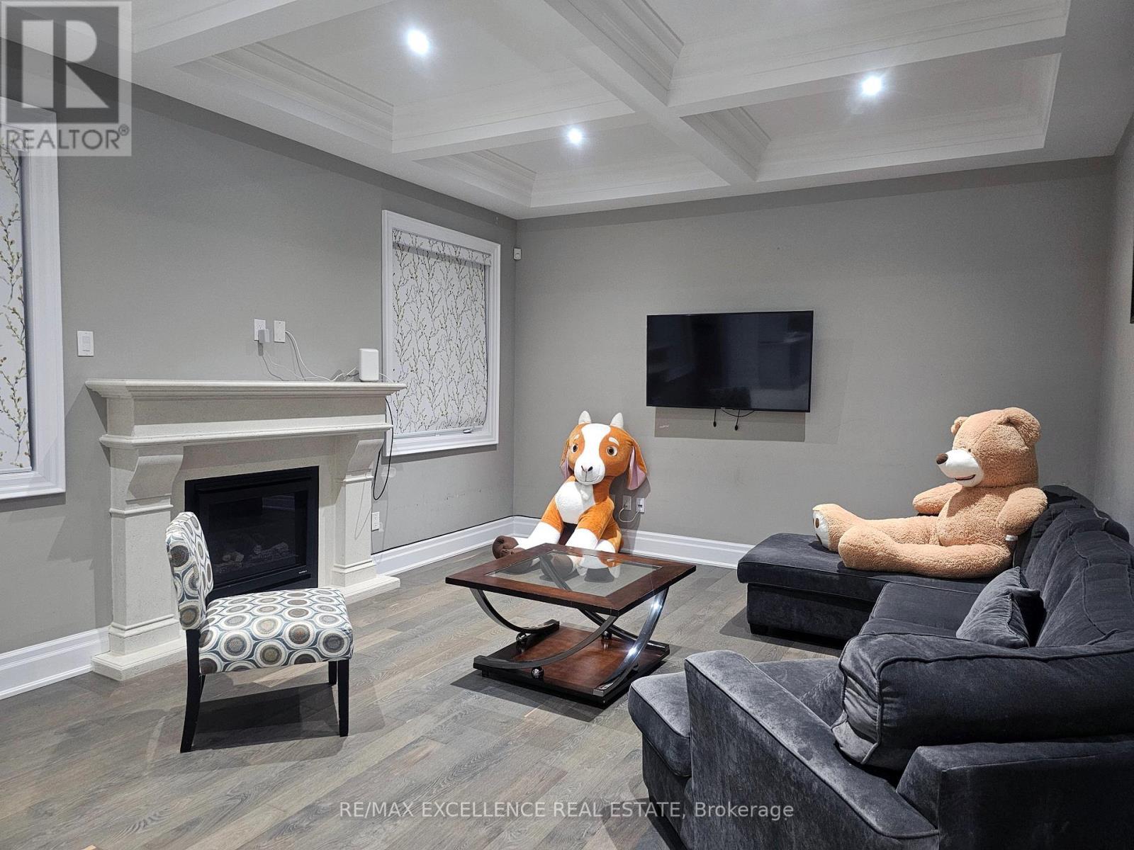 95 Gordon Randle Drive, Brampton, ON - Indoor Photo Showing Living Room With Fireplace