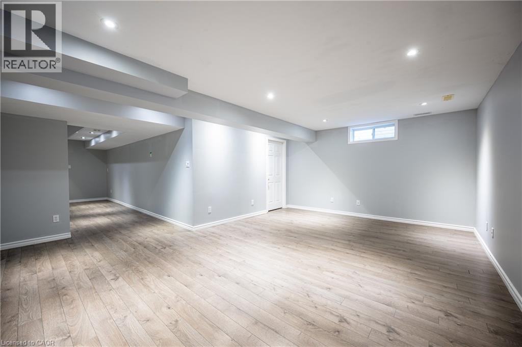 35 Indigo Street, Kitchener, ON - Indoor