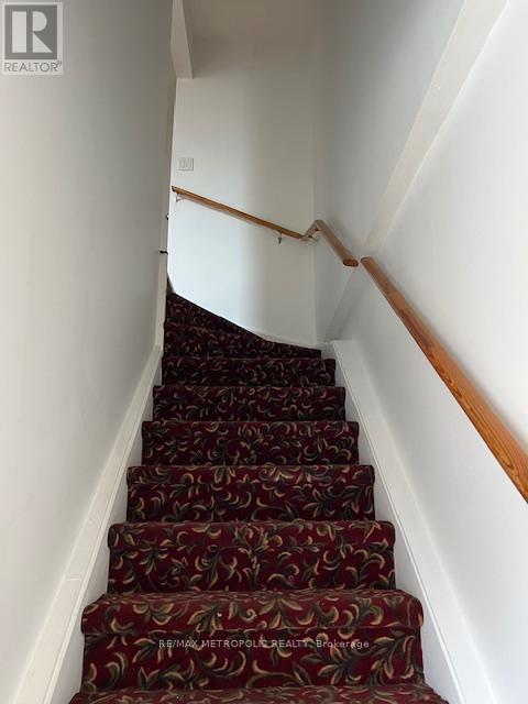 1431 & 1433 Gerrard Street E, Toronto, ON - Indoor Photo Showing Other Room