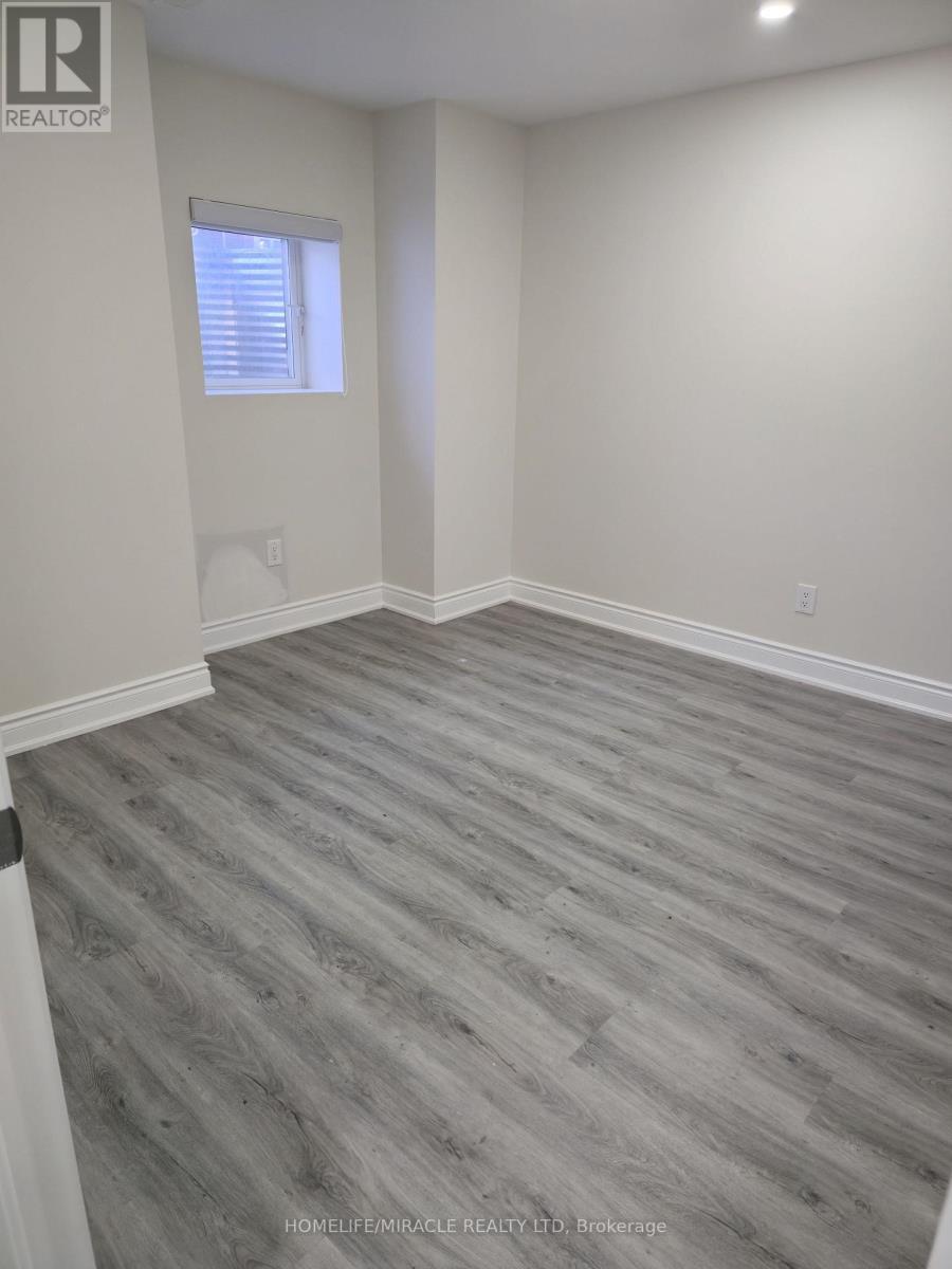 Basement Apartment - 23 Elverton Crescent, Brampton, ON - Indoor Photo Showing Other Room