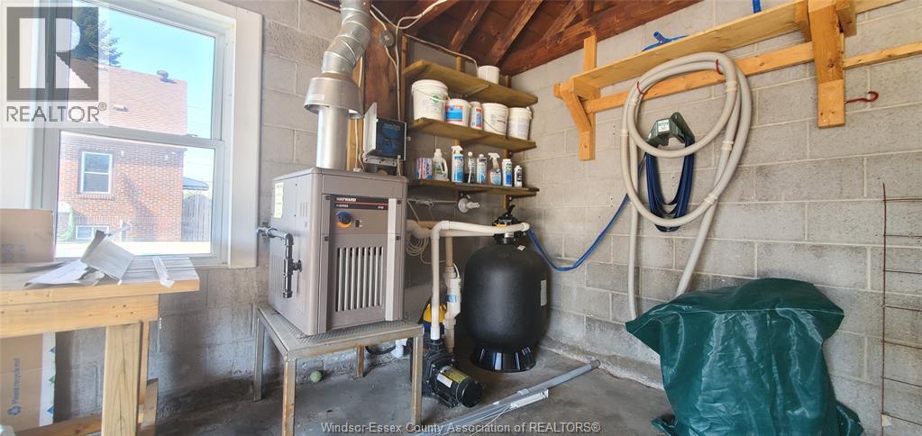 1059 Shepherd Street East, Windsor, ON - Indoor