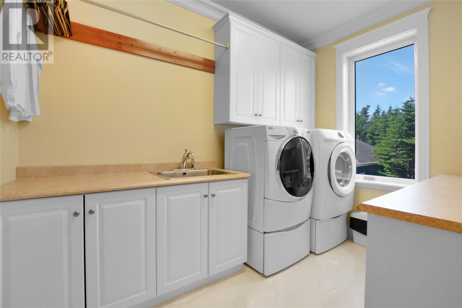 223 Olivers Pond Road, Portugal Cove-St. Philips, NL - Indoor Photo Showing Laundry Room