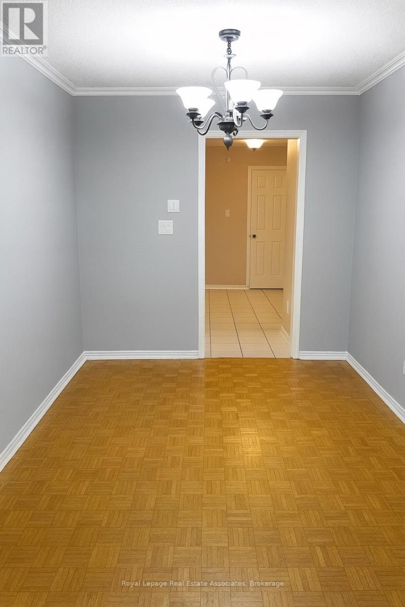 Current furniture virtually removed - 7156 Sandhurst Drive, Mississauga, ON - Indoor Photo Showing Other Room