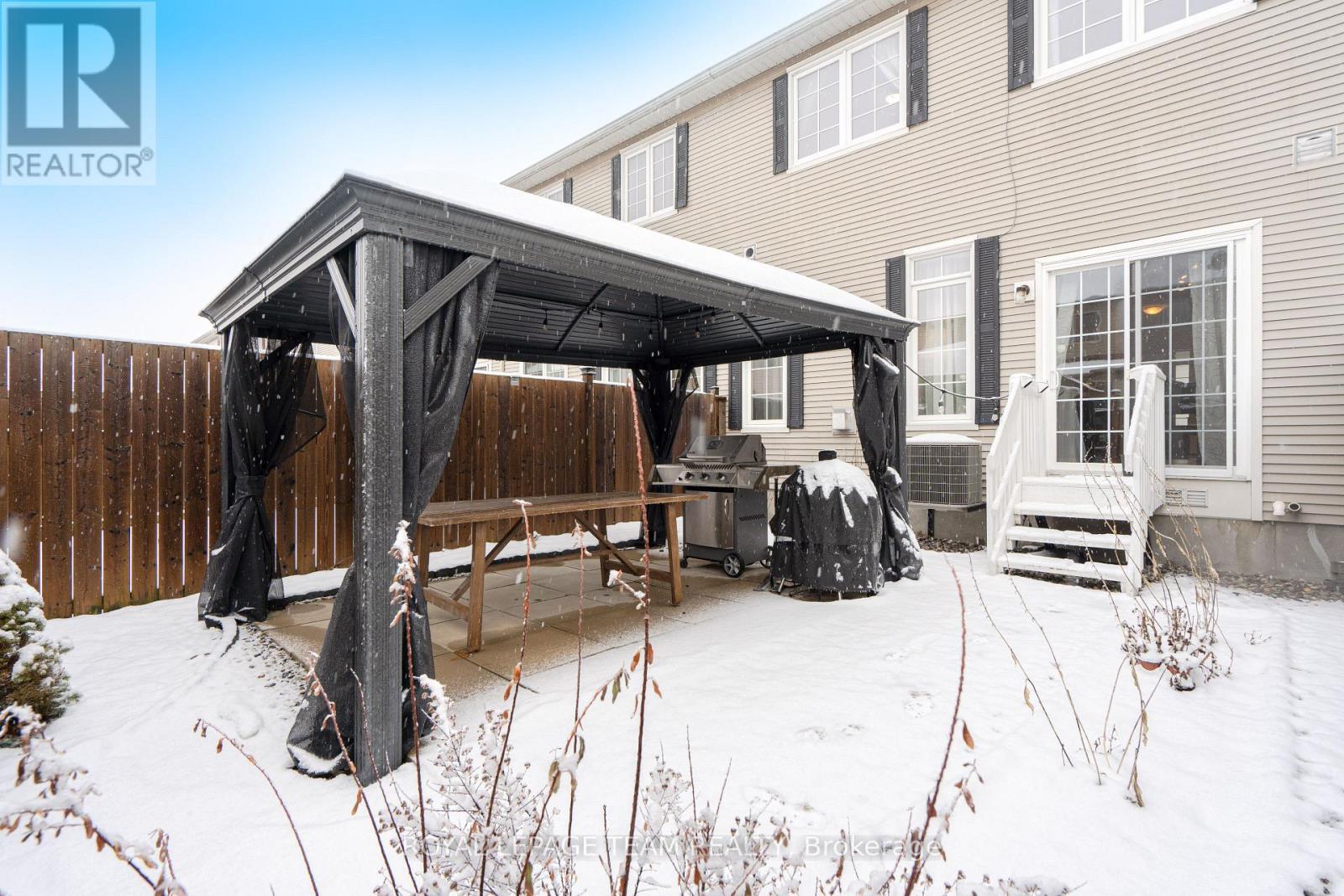 819 Tabaret Street, Ottawa, ON - Outdoor