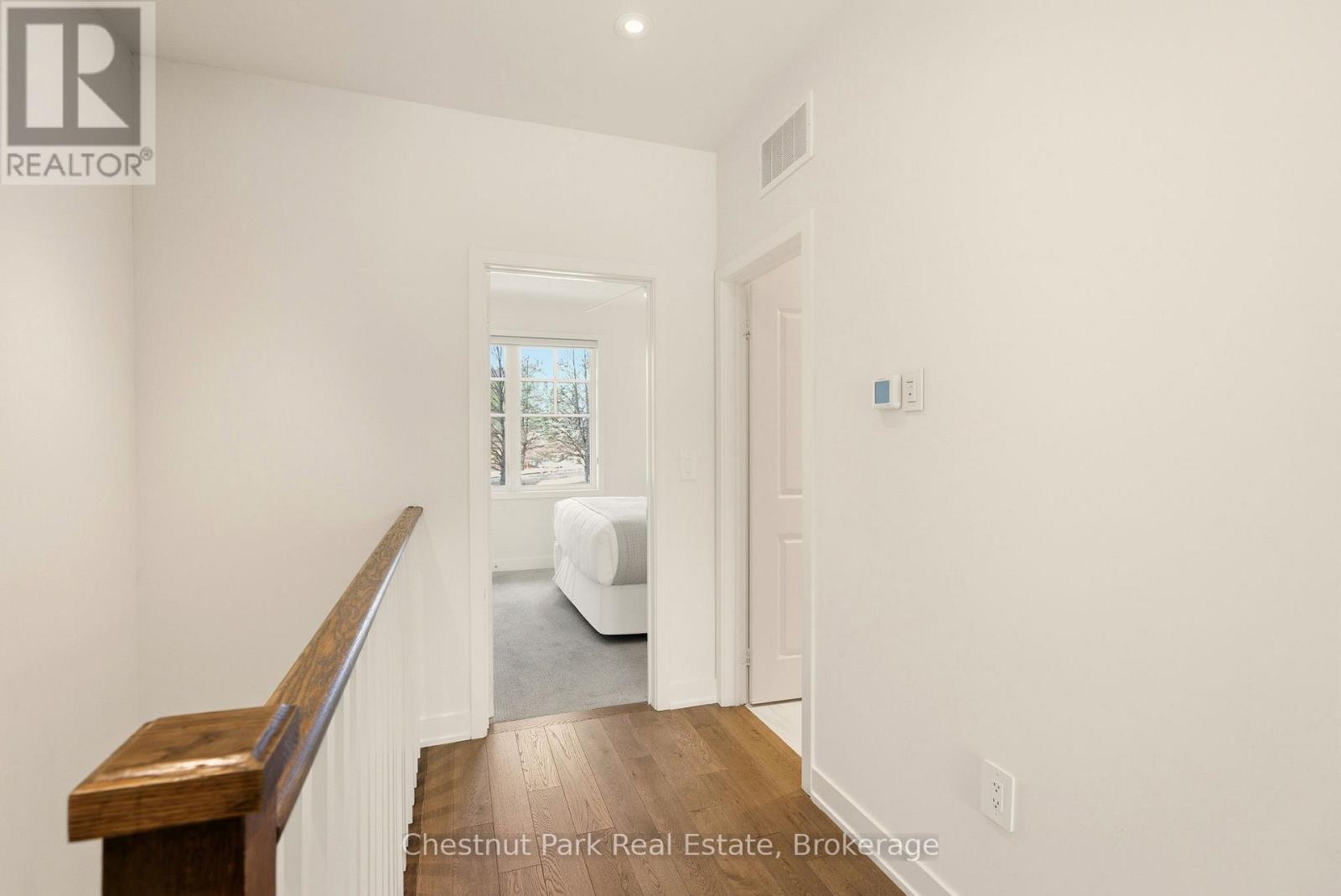 Bhvb201 - 1869 Muskoka Rd 118 West Road, Muskoka Lakes (Monck (Muskoka Lakes)), ON - Indoor Photo Showing Other Room