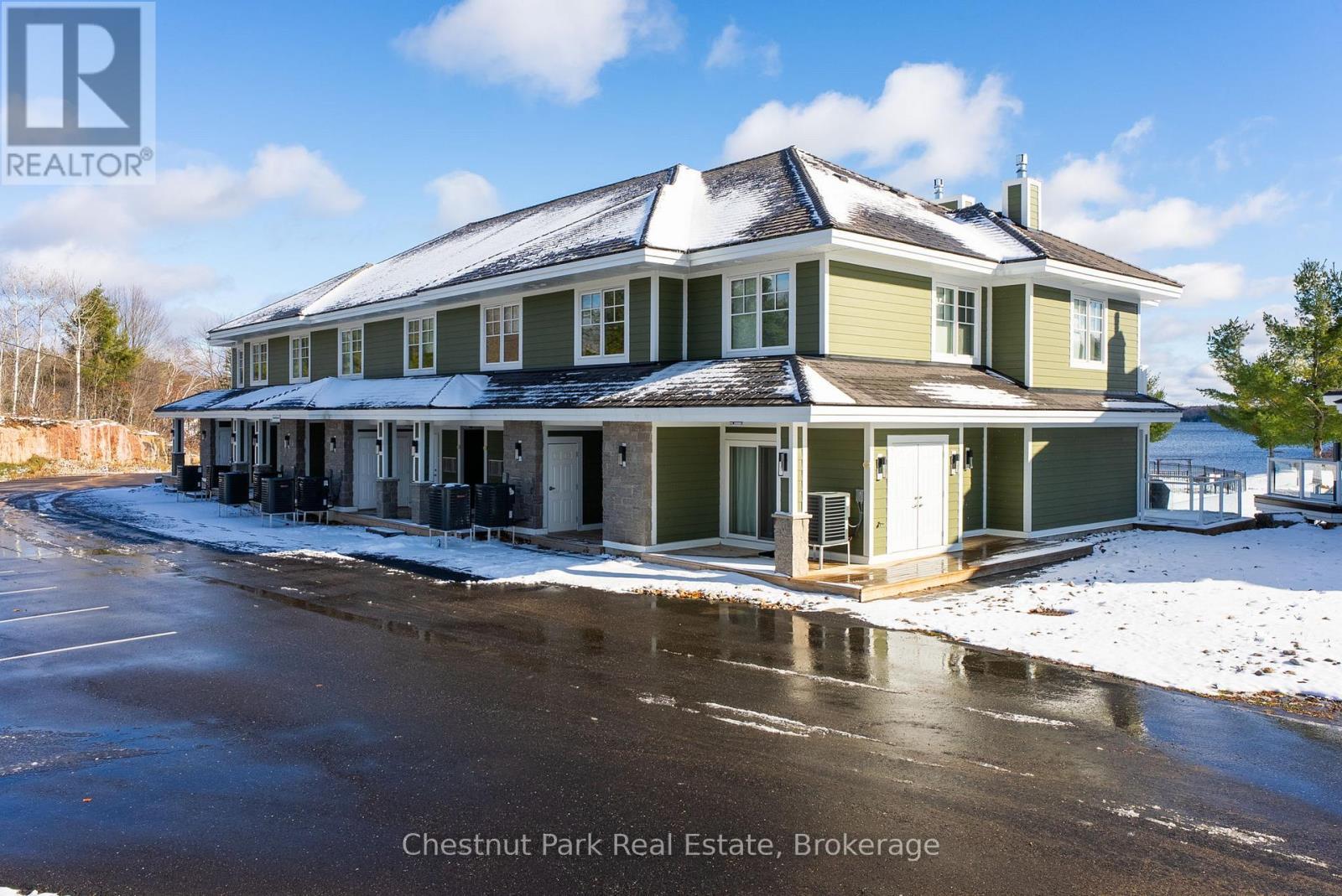 Bhvb201 - 1869 Muskoka Rd 118 West Road, Muskoka Lakes (Monck (Muskoka Lakes)), ON - Outdoor With Deck Patio Veranda