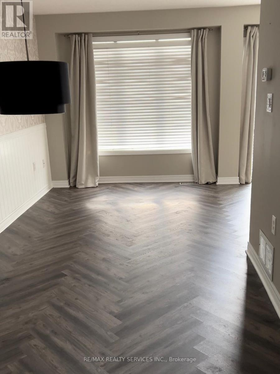 10 - 430 Mapleview Drive E, Barrie, ON - Indoor