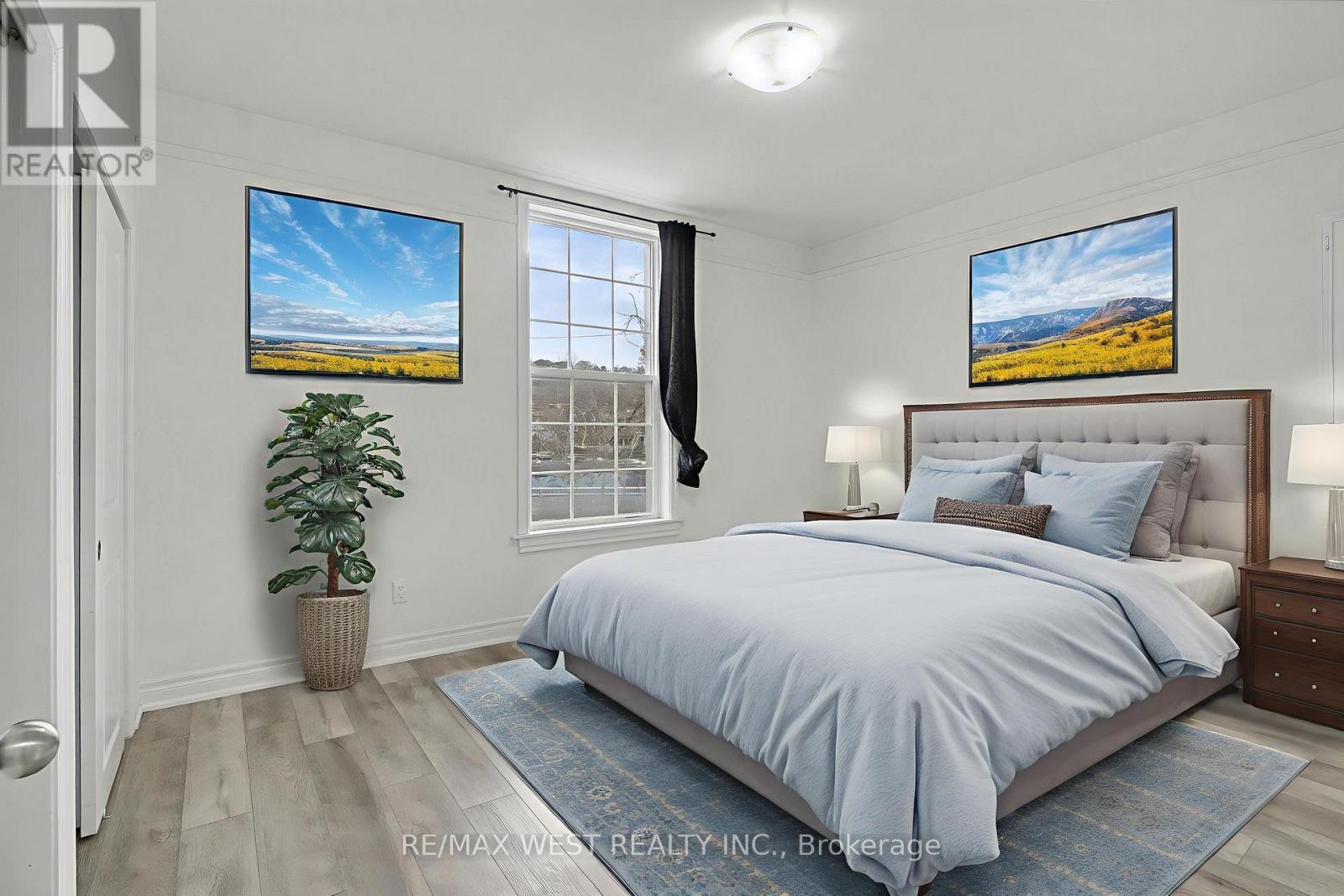 287 Hunter Street E, Hamilton, ON - Indoor Photo Showing Bedroom