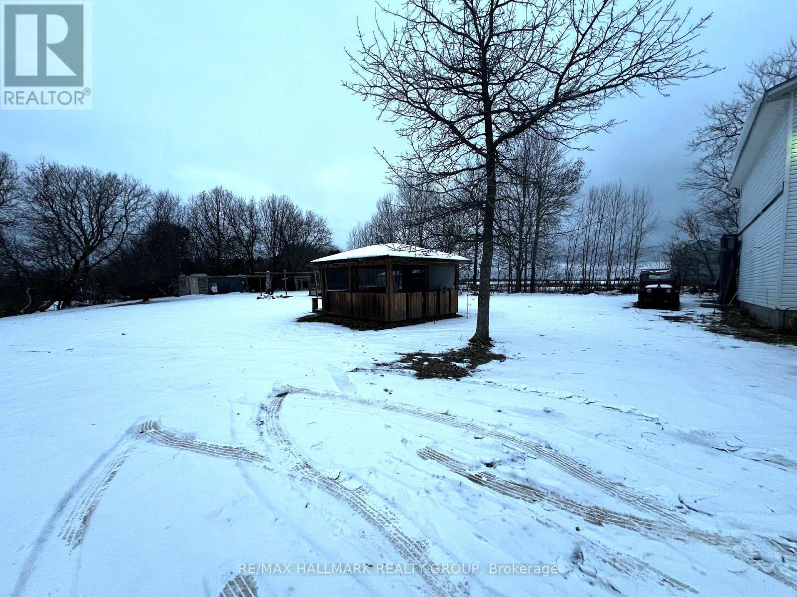 14 x 14 Gazebo - 2121 Con10 Concession, Alfred And Plantagenet, ON - Outdoor