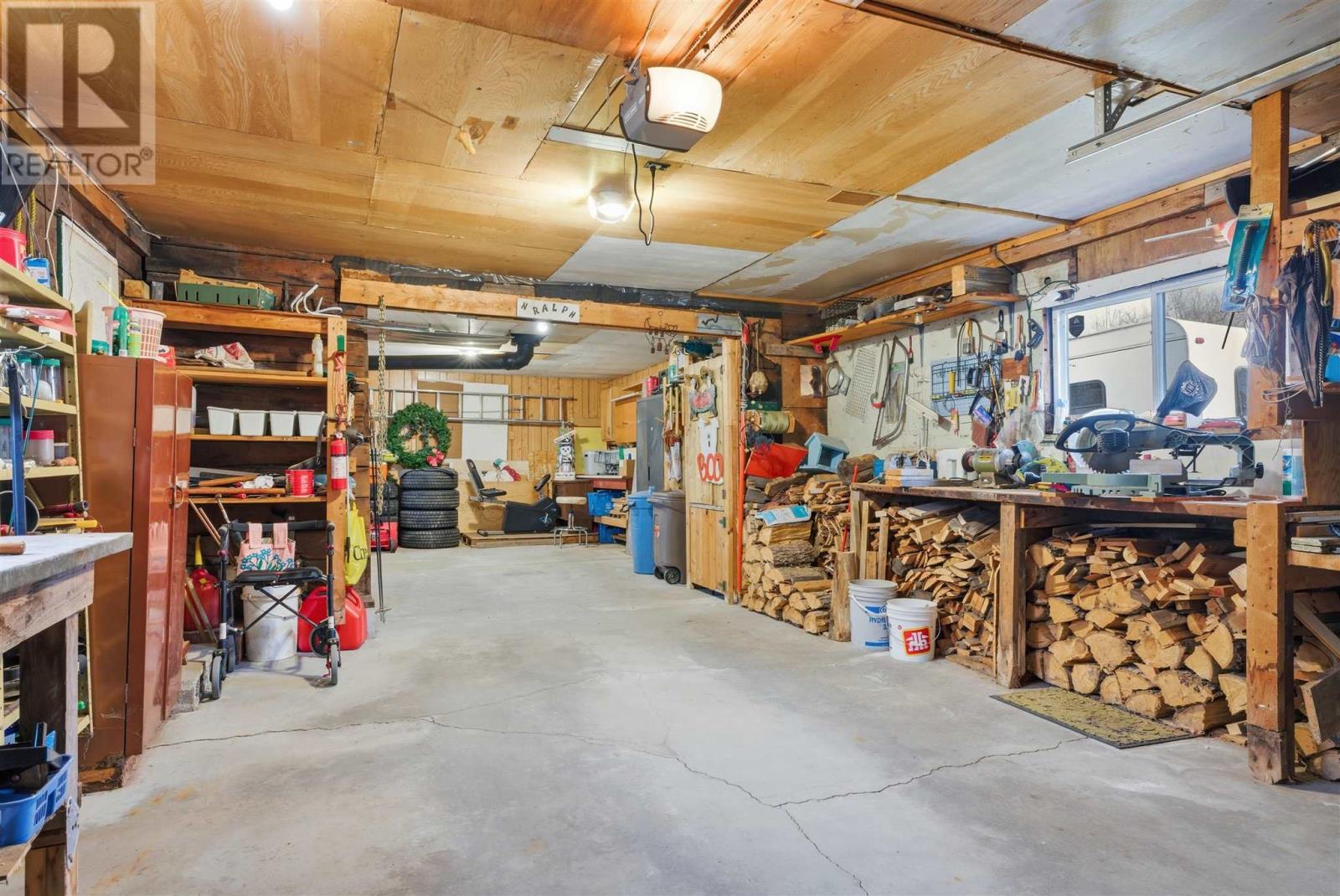 11 John St, Iron Bridge, ON - Indoor Photo Showing Garage