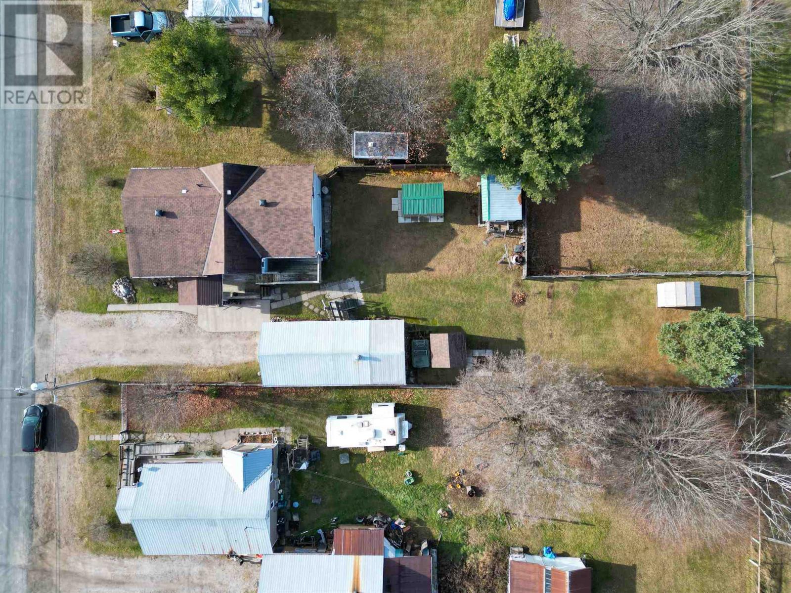 11 John St, Iron Bridge, ON - Outdoor