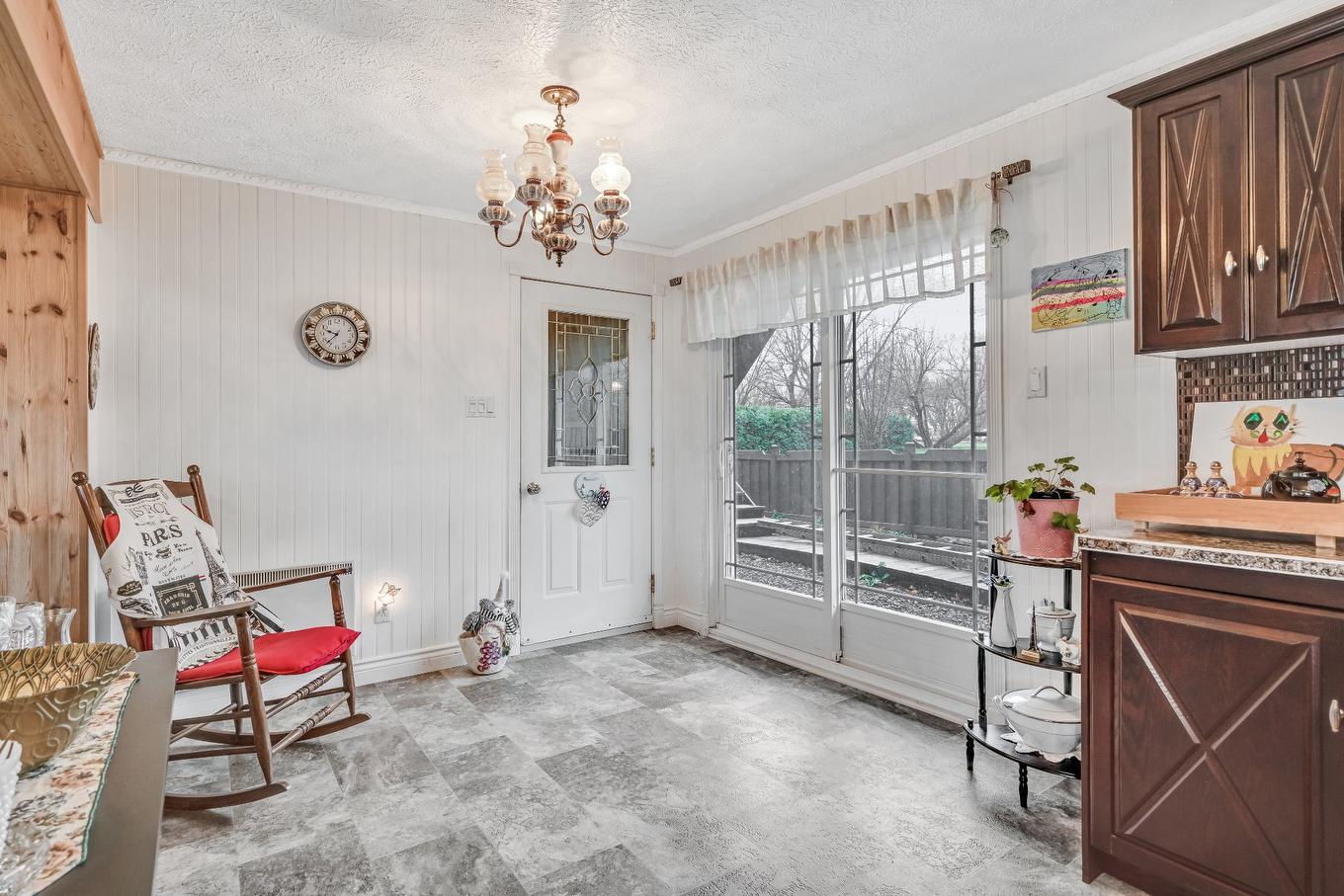 Hall - 100 Rue Berton, Saint-Blaise-Sur-Richelieu, QC - Indoor Photo Showing Other Room