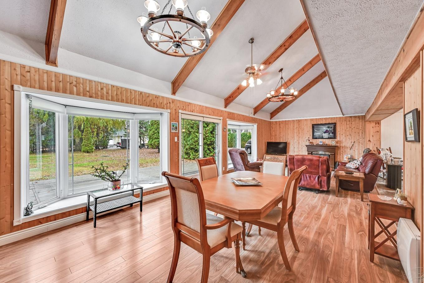 Interior - 100 Rue Berton, Saint-Blaise-Sur-Richelieu, QC - Indoor Photo Showing Dining Room