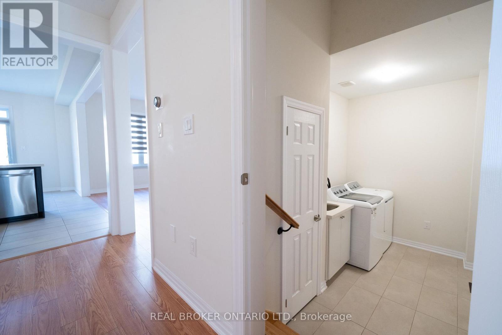 6 Northrop Avenue N, Clarington, ON - Indoor