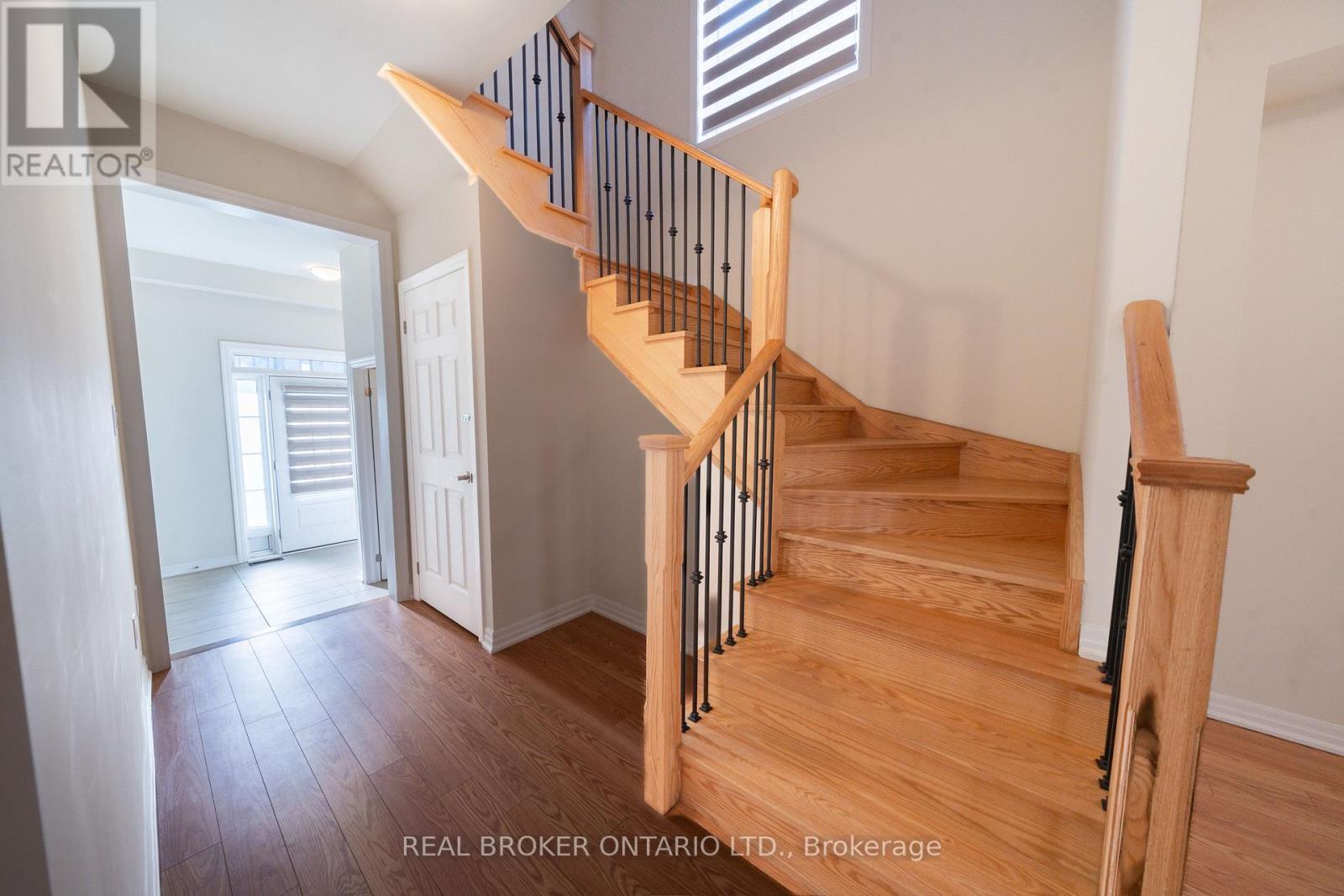 6 Northrop Avenue N, Clarington, ON - Indoor Photo Showing Other Room