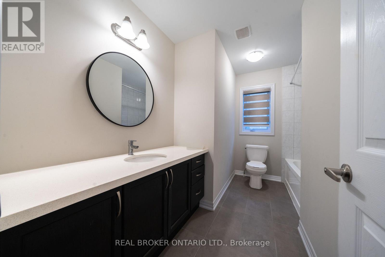 6 Northrop Avenue N, Clarington, ON - Indoor Photo Showing Bathroom