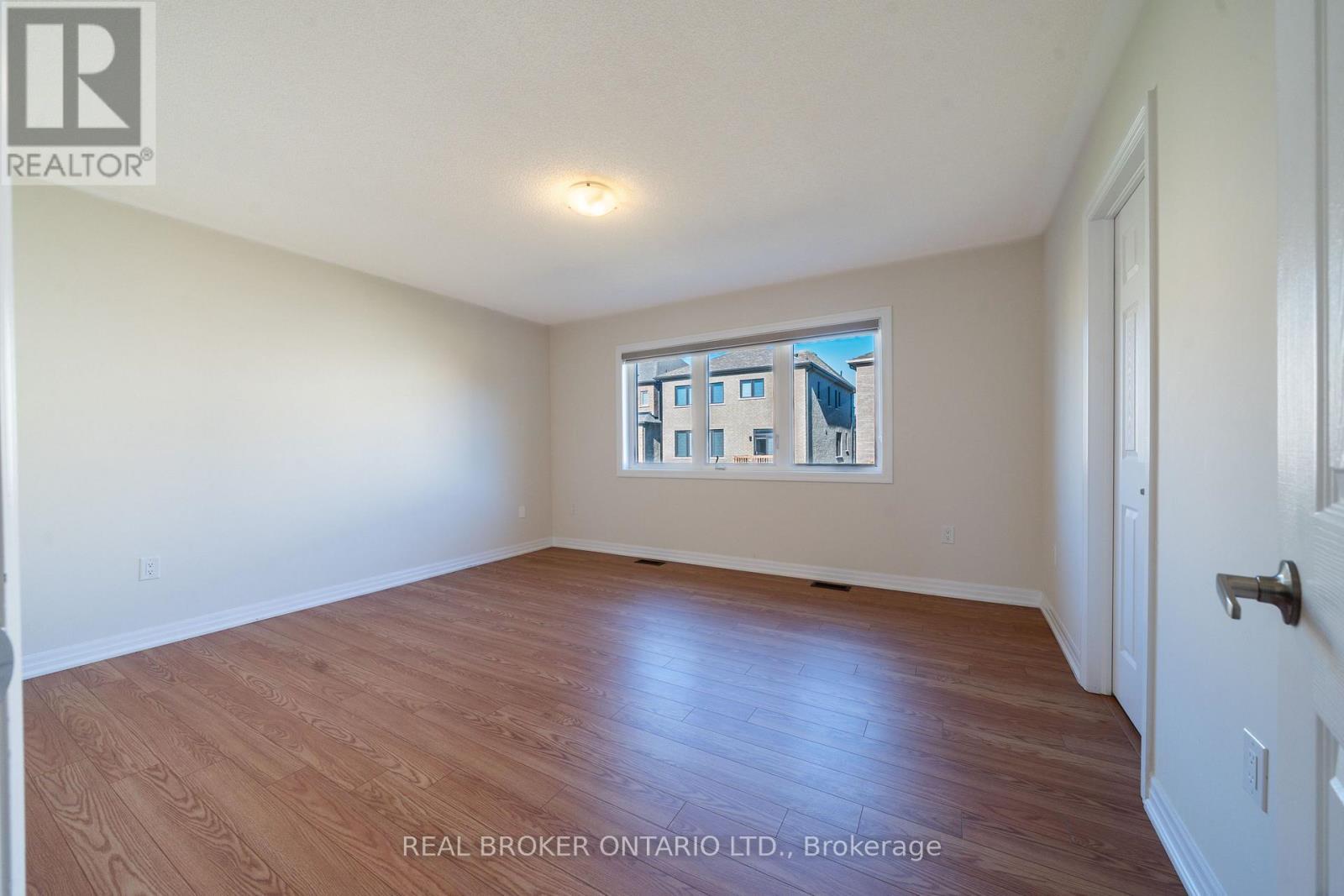 6 Northrop Avenue N, Clarington, ON - Indoor Photo Showing Other Room