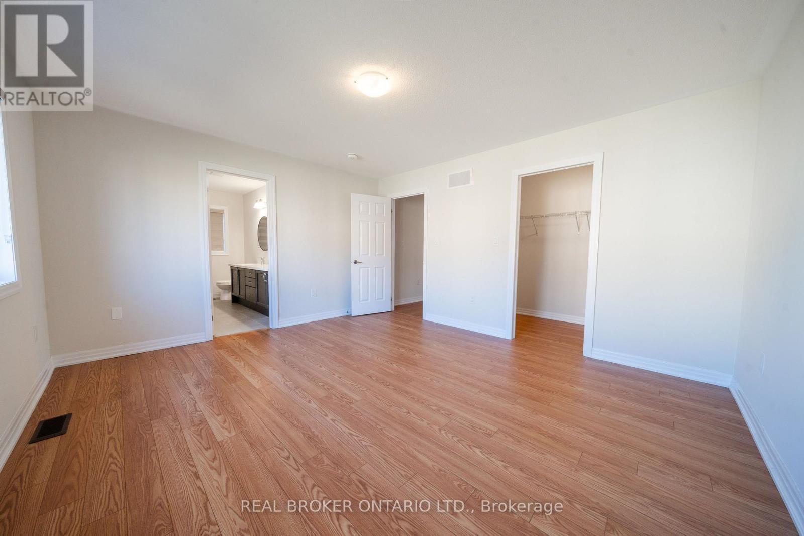 6 Northrop Avenue N, Clarington, ON - Indoor Photo Showing Other Room