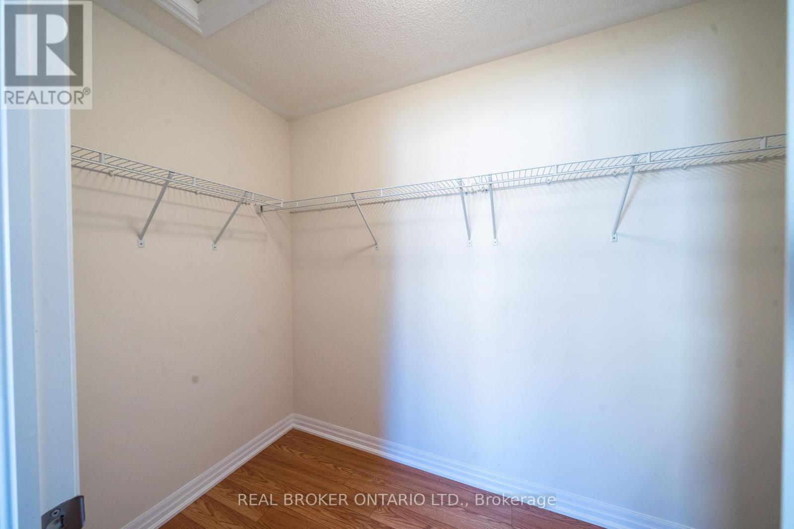 6 Northrop Avenue N, Clarington, ON - Indoor With Storage