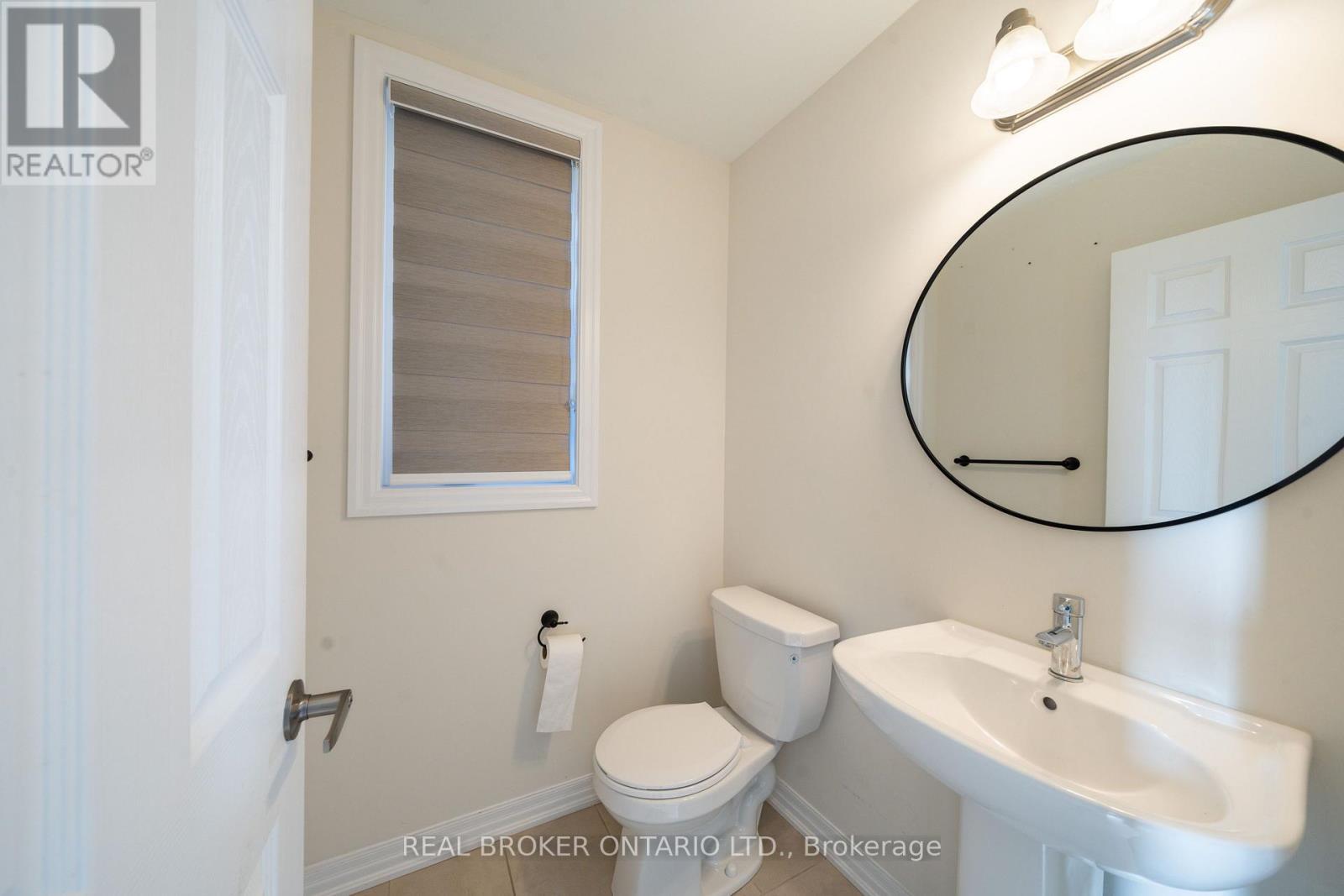 6 Northrop Avenue N, Clarington, ON - Indoor Photo Showing Bathroom